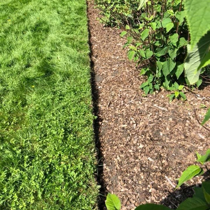 Kantskurður á kurlbeði