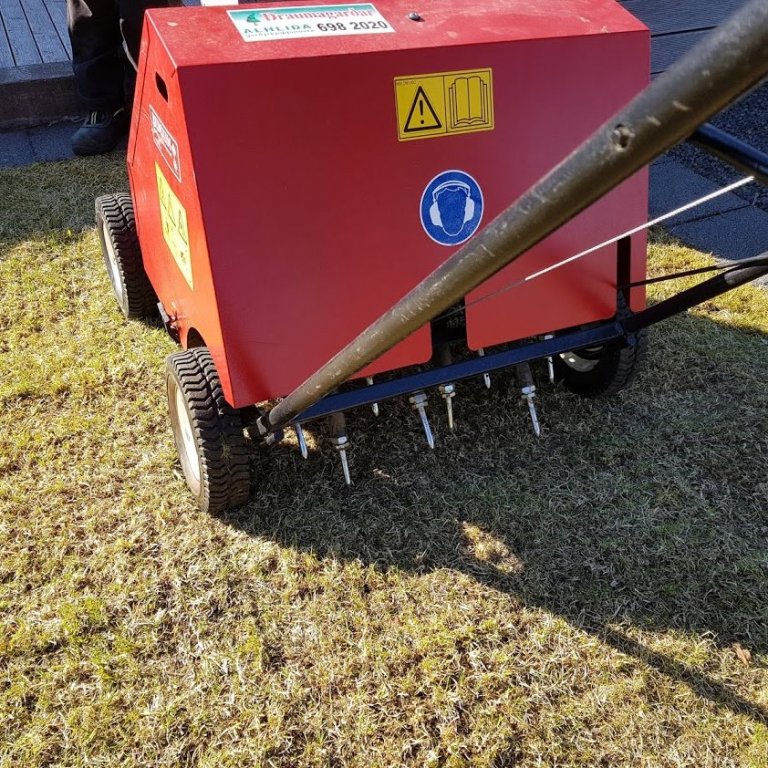 Mikilvægt að lofta jarðveginn með götun